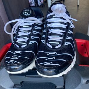 Nike air max tn kids size 6y